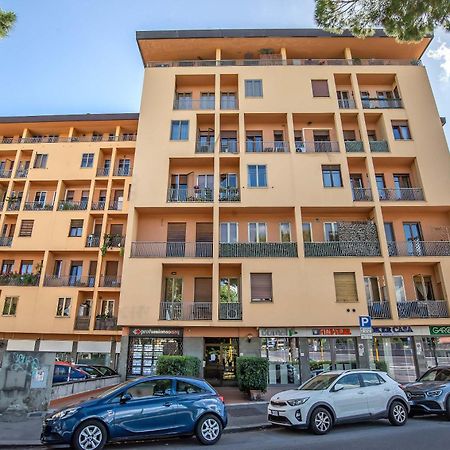 Lusa Suite With Free Private Parking Florence Buitenkant foto