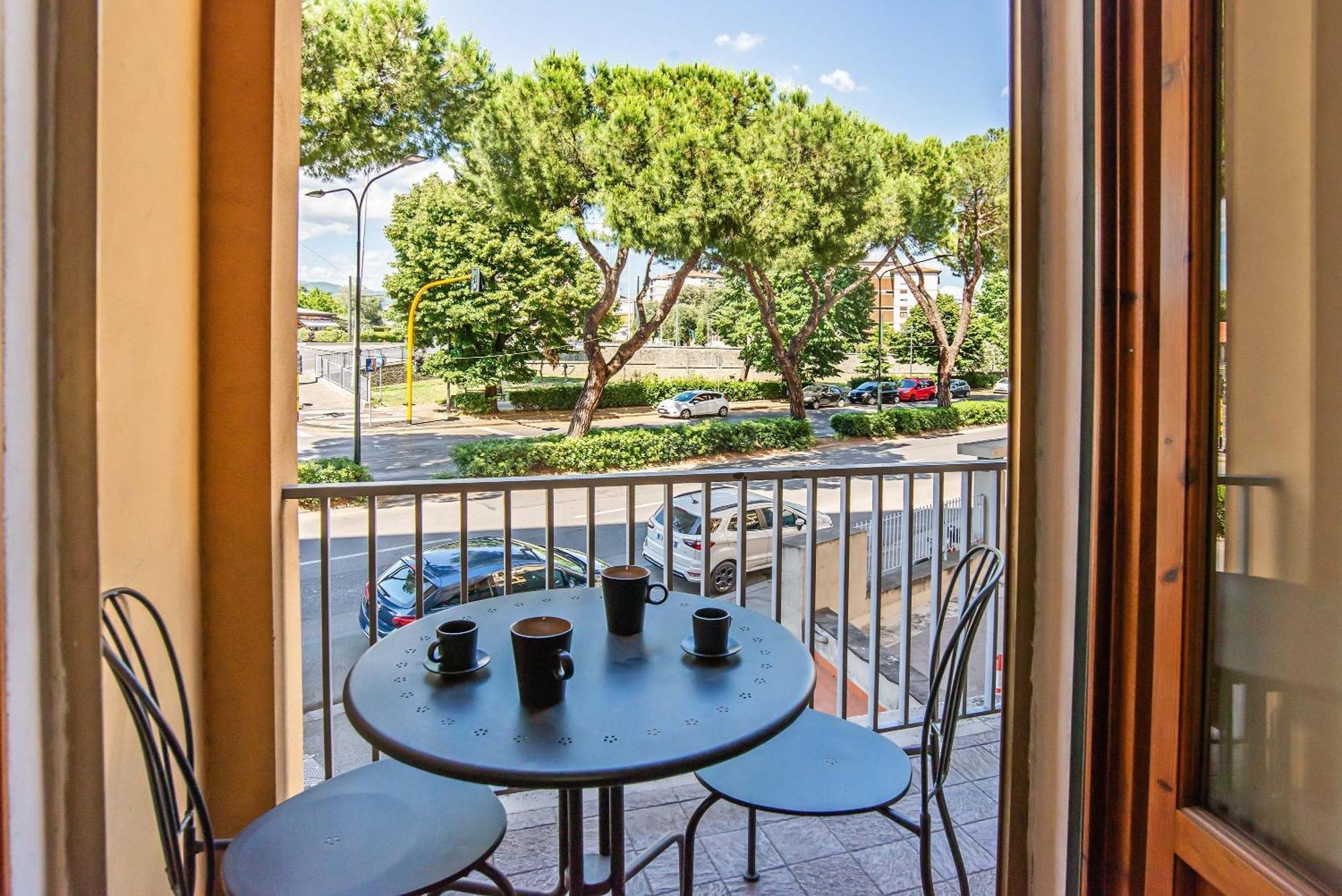 Lusa Suite With Free Private Parking Florence Buitenkant foto